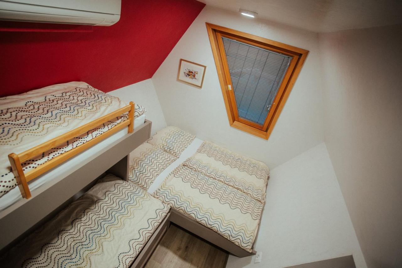 Apartments Beeland Skok موزيريي المظهر الخارجي الصورة
