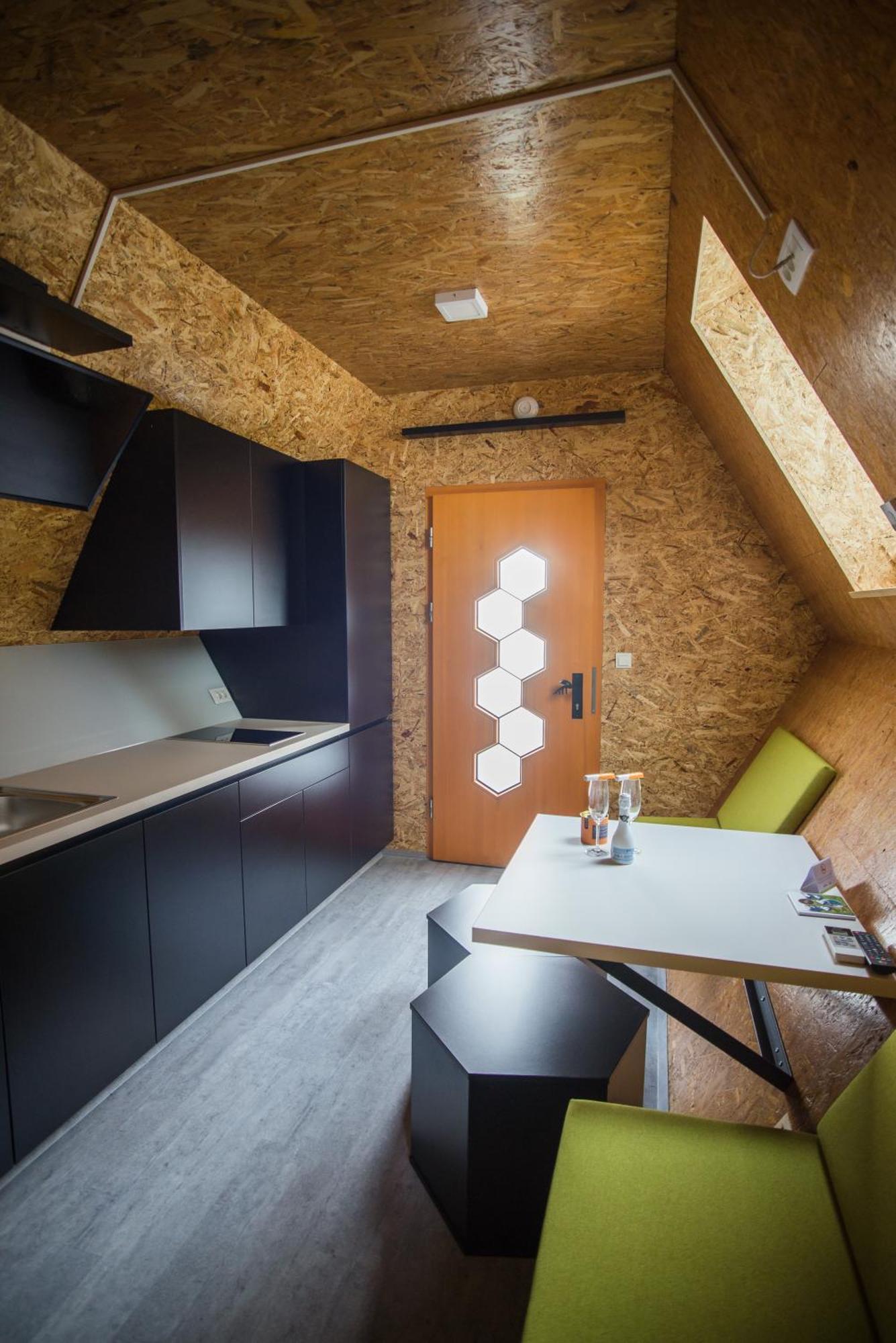 Apartments Beeland Skok موزيريي المظهر الخارجي الصورة